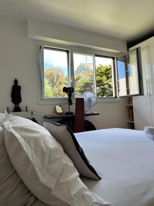 Private Bedrooms Near Eiffel Tower * Parijs